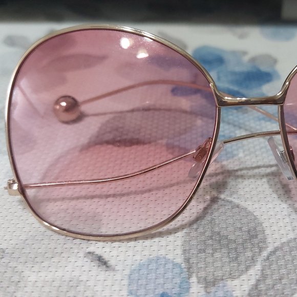 2 Pairs of Sunglasses Pink Gold - Picture 5 of 7